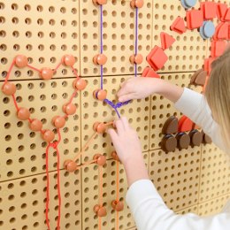 MASTERKIDZ Zestaw Kołeczki i Sznurki - Do Tablicy Naukowo-Kreatywnej STEM